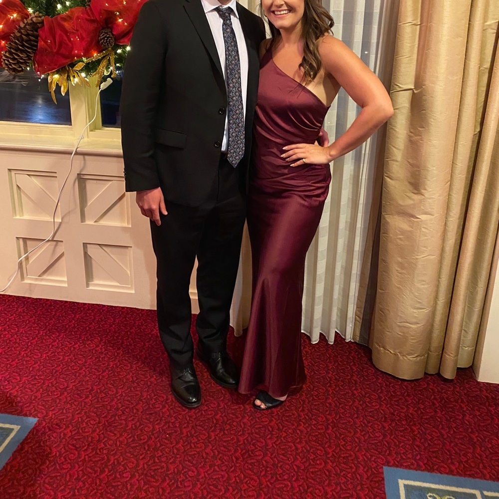 Revelry Jade Dress Cabernet